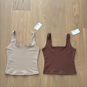 Bundle of 2 REORIA Butsmooth® Women's Square Neck Tank Tops. Small. NWT.